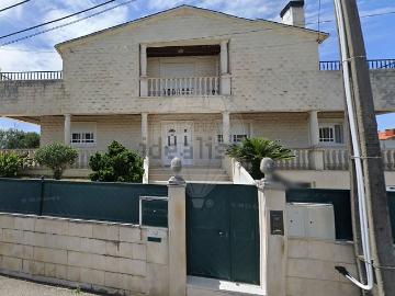 Casa à venda em Ovar - Despensa