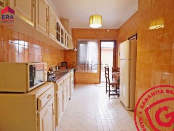 Casa à venda em Ovar - Garagem