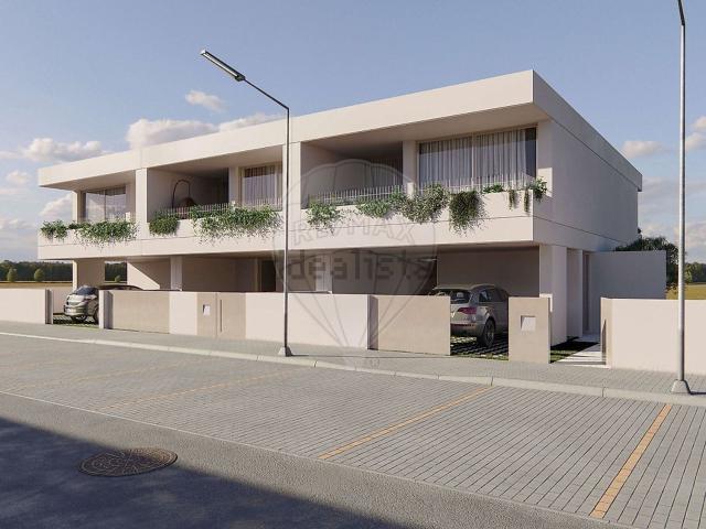 Moradia, Esmeriz