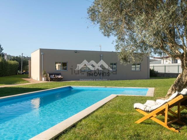 Moradia, Esmeriz