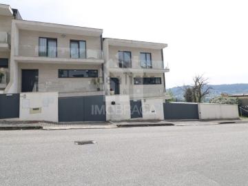 Moradia, Esporões