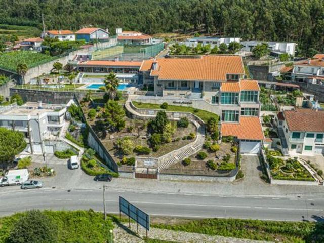 Moradia, Esporões