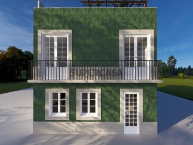 Moradia espaçosa com 3 quartos e terraço panorâmico na Baixa de Olhao