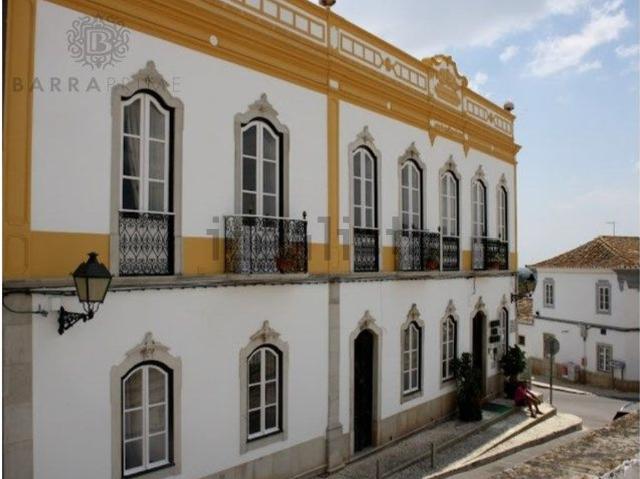 Moradia, Estoi