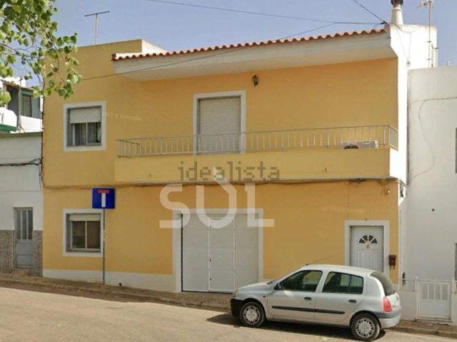 Moradia, Estômbar e Parchal
