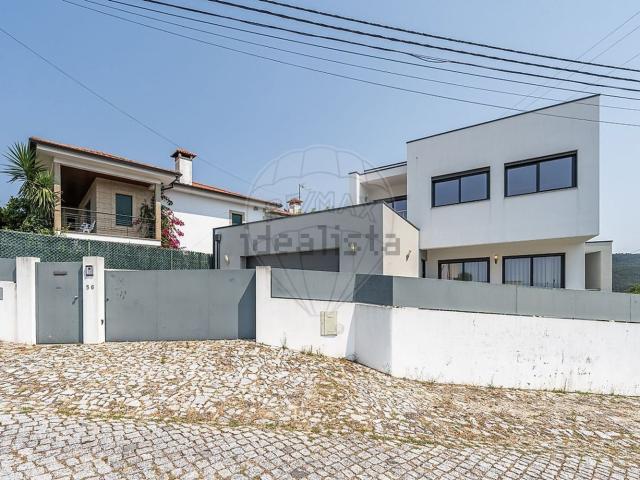 Moradia, Este São Pedro e São Mamede