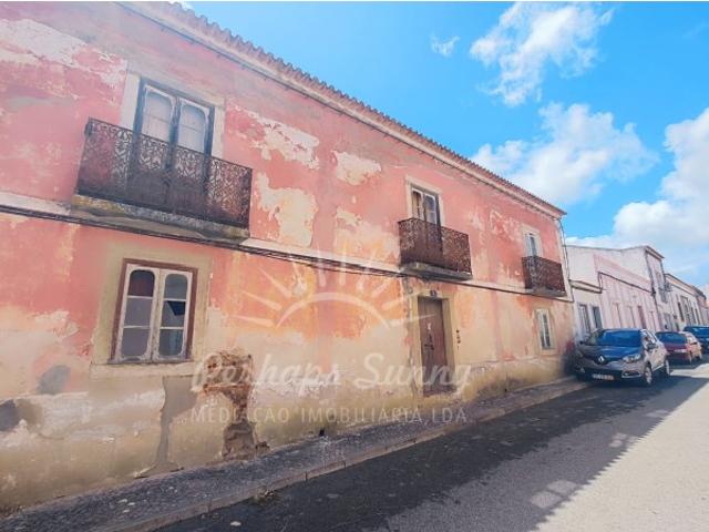 Moradia Estilo Senhorial no Centro de Grândola
