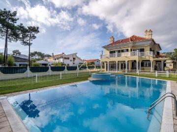 Moradia Familiar T7 de Luxo com Piscina na Aroeira, Perto de. 420m² Charneca De Caparica