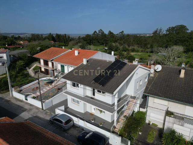 Moradia familiar espaçosa e moderna no Paião, Figueira da Foz
