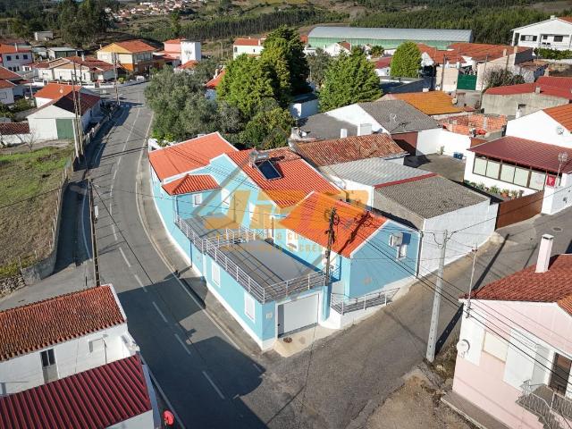 Moradia Totalmente Remodelada