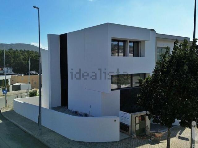 Moradia, Fânzeres e São Pedro da Cova