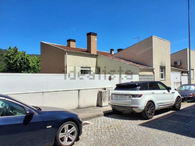 Moradia, Fânzeres e São Pedro da Cova