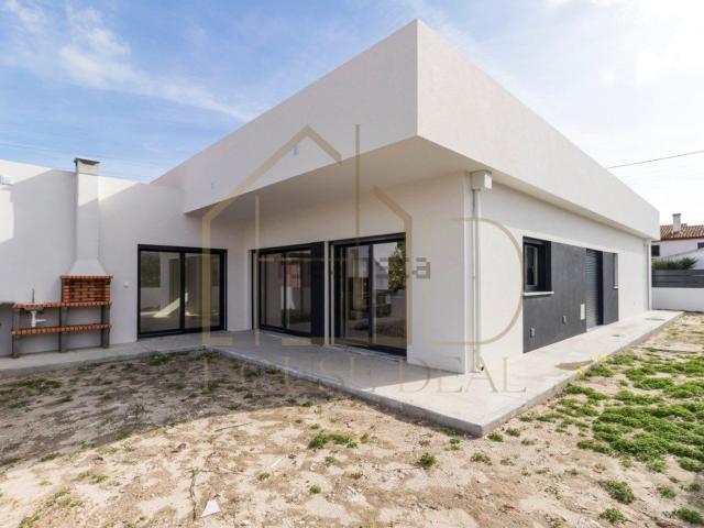 Moradia, Fernão Ferro