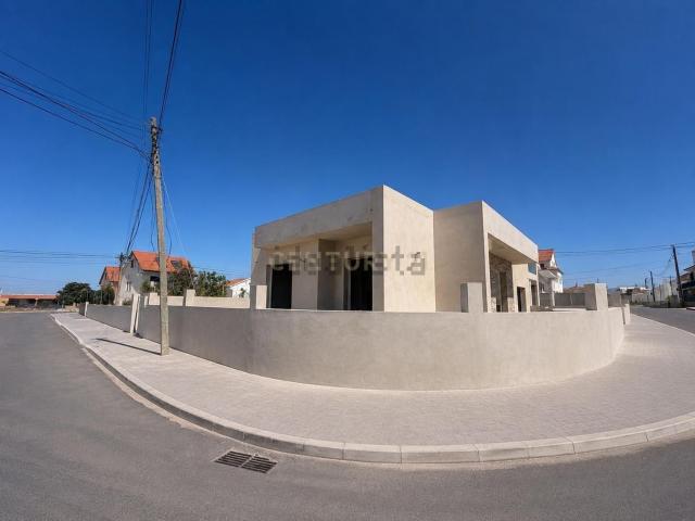 Moradia, Fernão Ferro