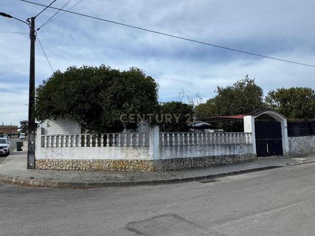 Moradia, Fernão Ferro