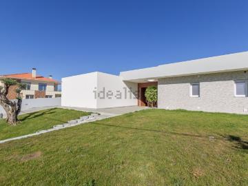 Moradia, Fernão Ferro
