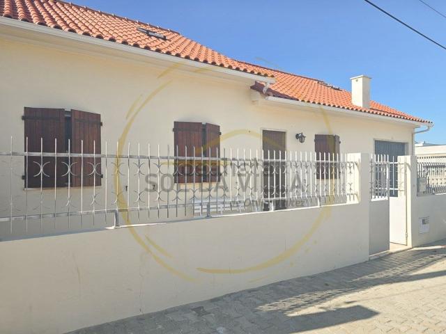 Moradia, Fernão Ferro