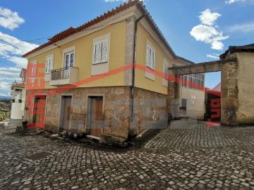 Moradia em Pedra Ferradosa Mirandela