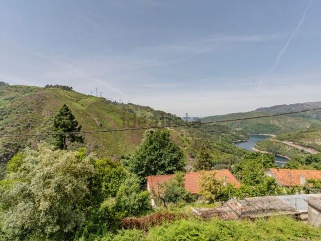 Moradia, Ferral