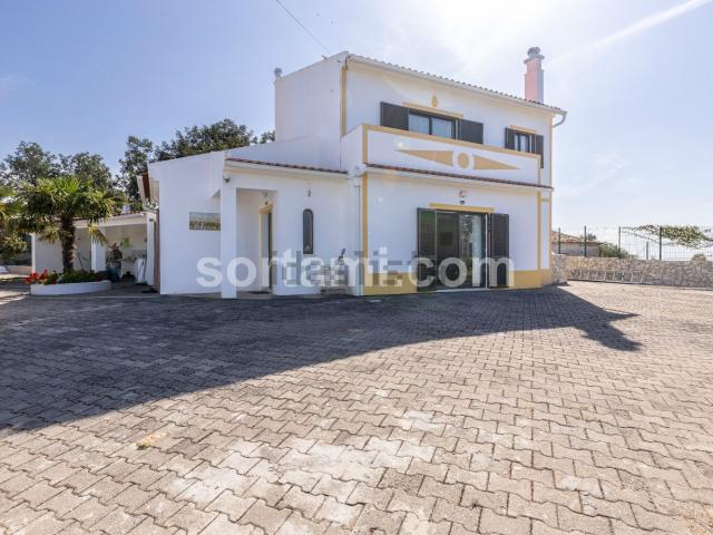 Moradia, Ferreiras