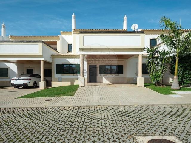Moradia, Ferreiras