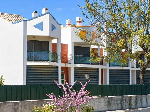 Moradia, Ferreiras