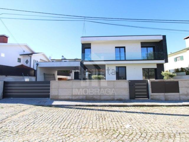 Moradia, Ferreiros e Gondizalves
