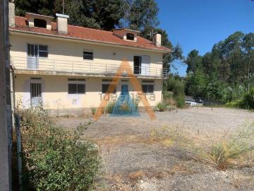 Casa à venda em Fiães - Despensa