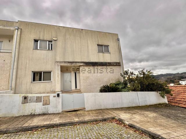 Moradia, Figueiras e Covas