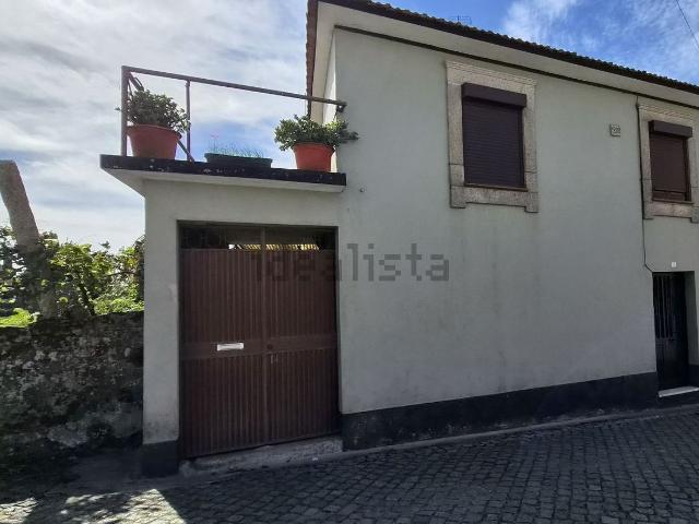 Moradia, Folgosa