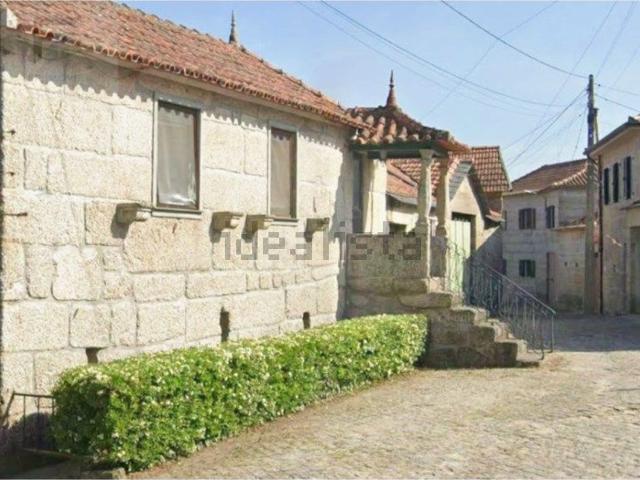 Moradia, Fonte Arcada