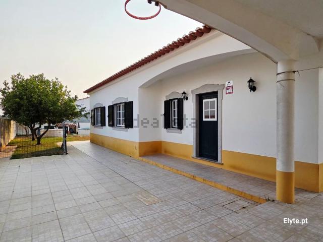 Moradia, Foros de Salvaterra