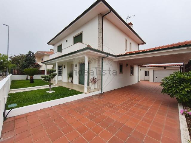 Moradia, Fradelos