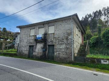 Moradia, Freitas e Vila Cova