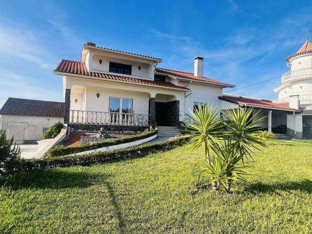 Moradia, Freixianda Ribeira do Fárrio Formigais