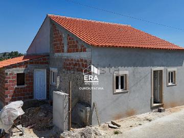 Moradia, Freixianda Ribeira do Fárrio Formigais