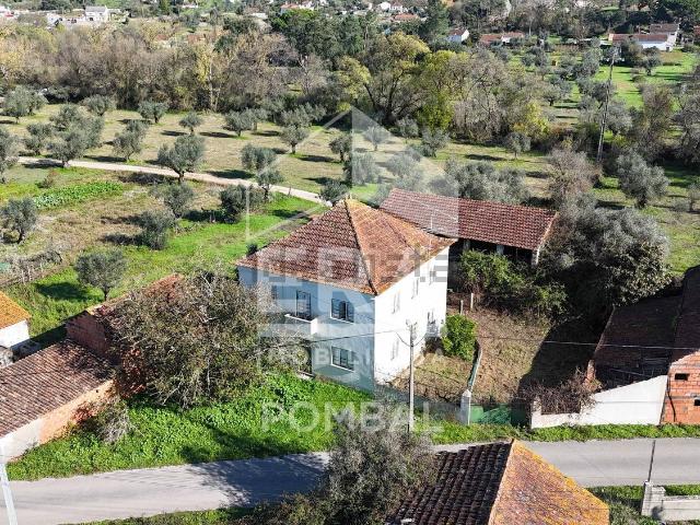 Moradia, Freixianda Ribeira do Fárrio Formigais