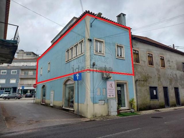 Moradia, Freixianda Ribeira do Fárrio Formigais