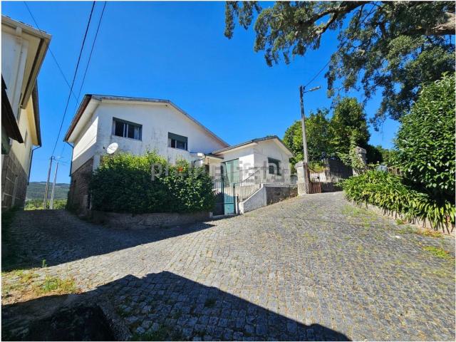 Moradia, Fridão