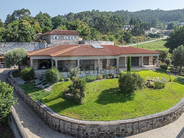 Moradia, Galegos