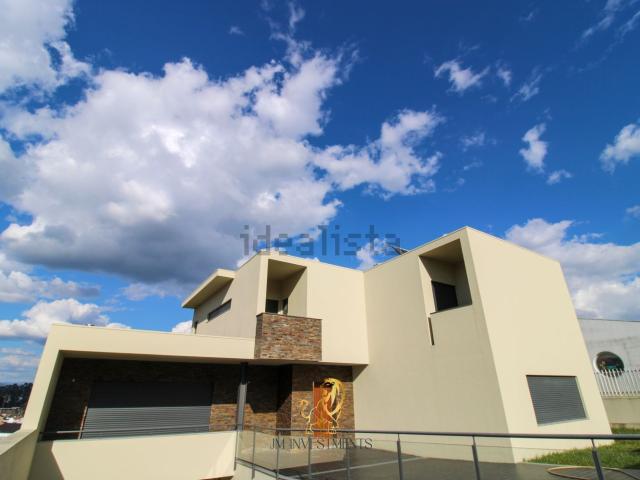 Moradia, Gamil e Midões