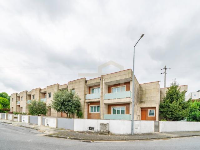 Moradia Gaveto T3 em Braga