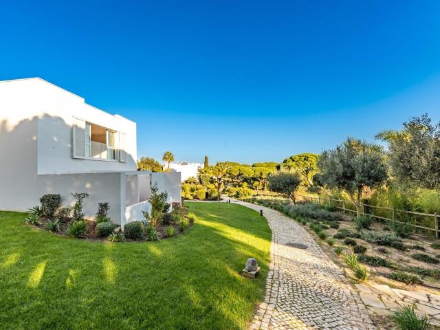 Moradia Geminada à Beira Mar 91m² Albufeira e olhos de água