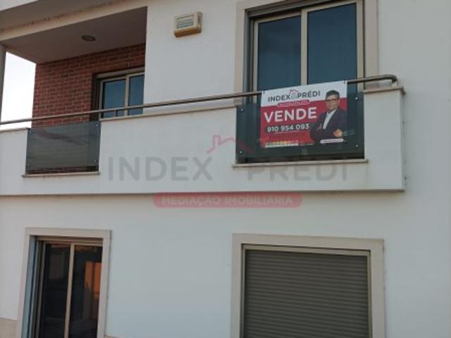 Moradia Geminada com Lote terreno Quinta do Paço em São Silvestre