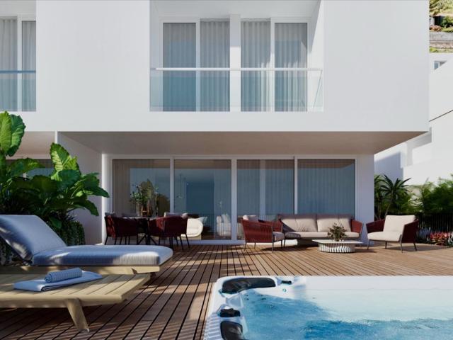Moradia Geminada de Luxo Mobilada com Piscina | São Martin. 336m² São Martinho