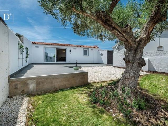Moradia geminada de 2 quartos totalmente renovada com jardim. 90m² Castro Verde e Casével