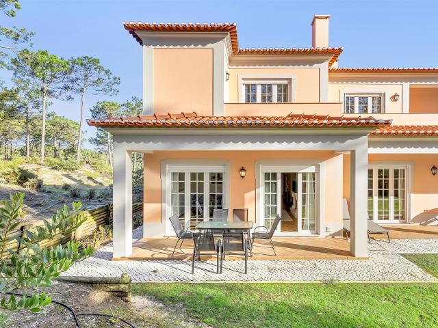 Moradia Geminada de 2 Quartos no Resort da Praia D'El Rey 118m² Amoreira