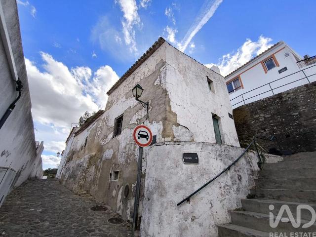 Moradia geminada em Alcoutim e Pereiro de 82 m²