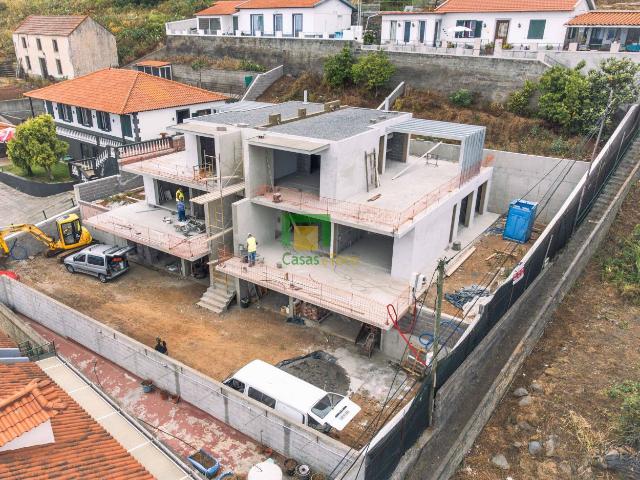 Moradia Geminada em Constução