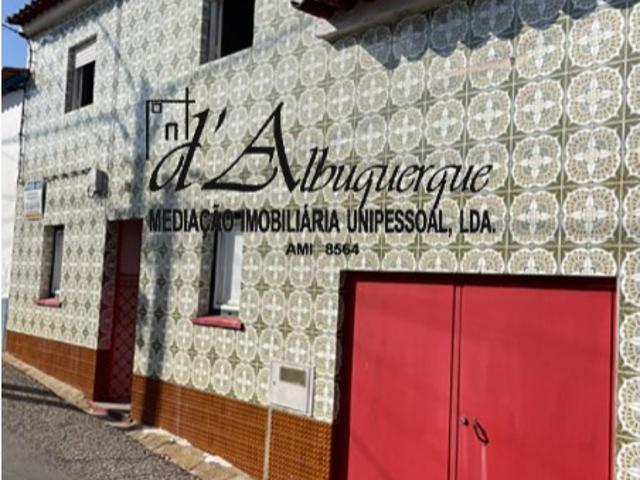 Moradia Geminada em Galveias Oportunidade de Investimento